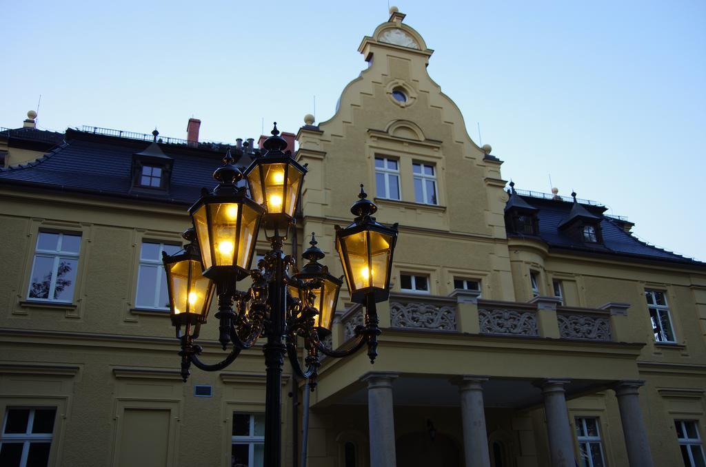 Palac Gruszow Swidnica  Exterior photo